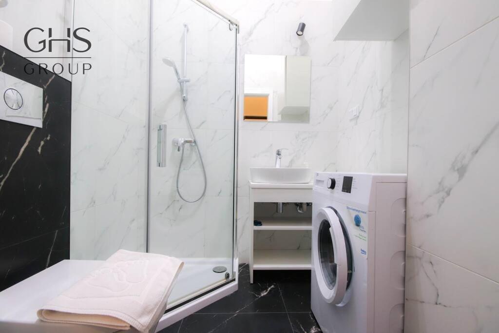 Apartament W Zabytkowej Kamienicy, Strzelecka 19 クラクフ エクステリア 写真